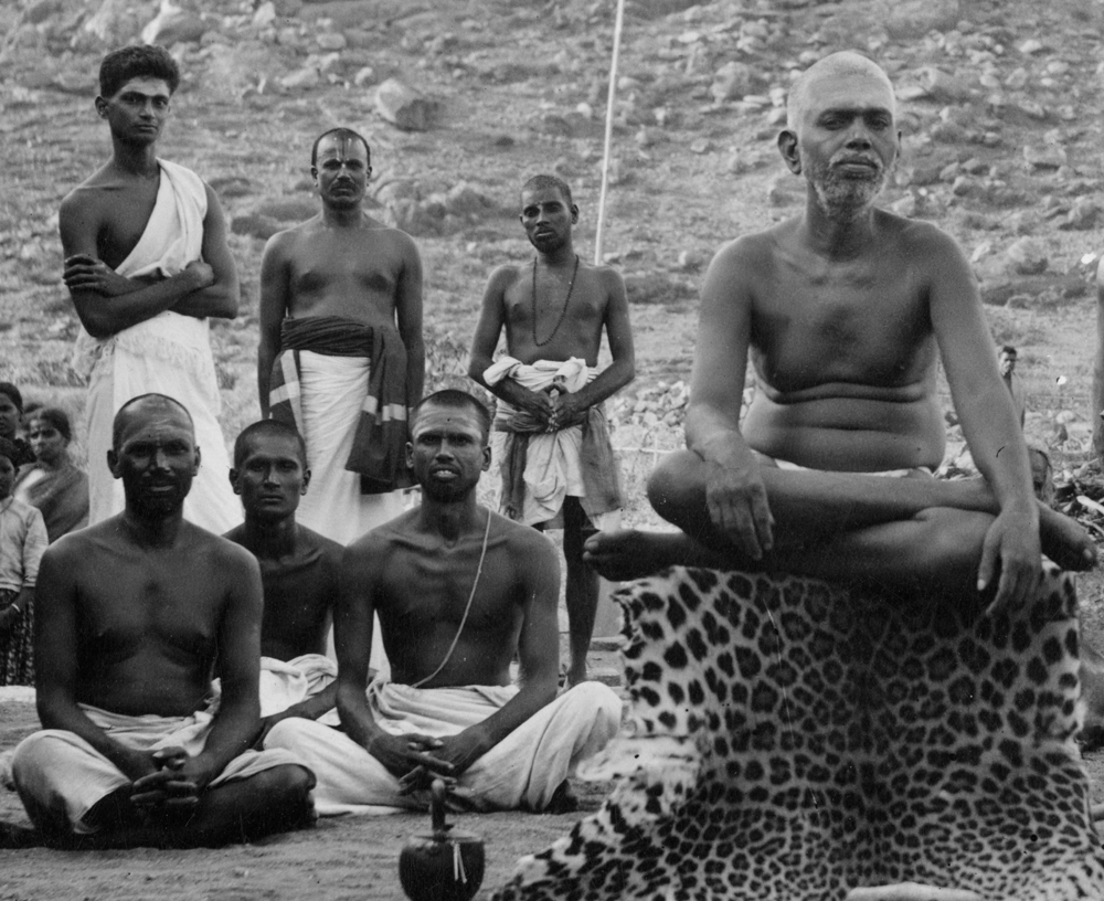 Front row, left to right, Perumal Swami, Ramakrishna Swami, Muruganar