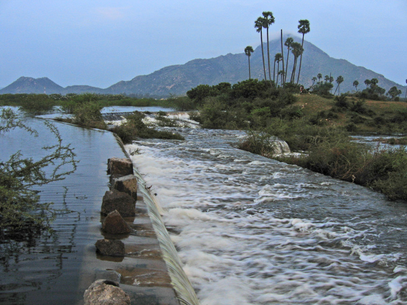 Samudram Lake overflowing in 1998