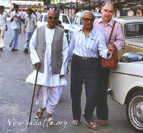 nisargadatta_maharaj_with Balsekar and Joseph